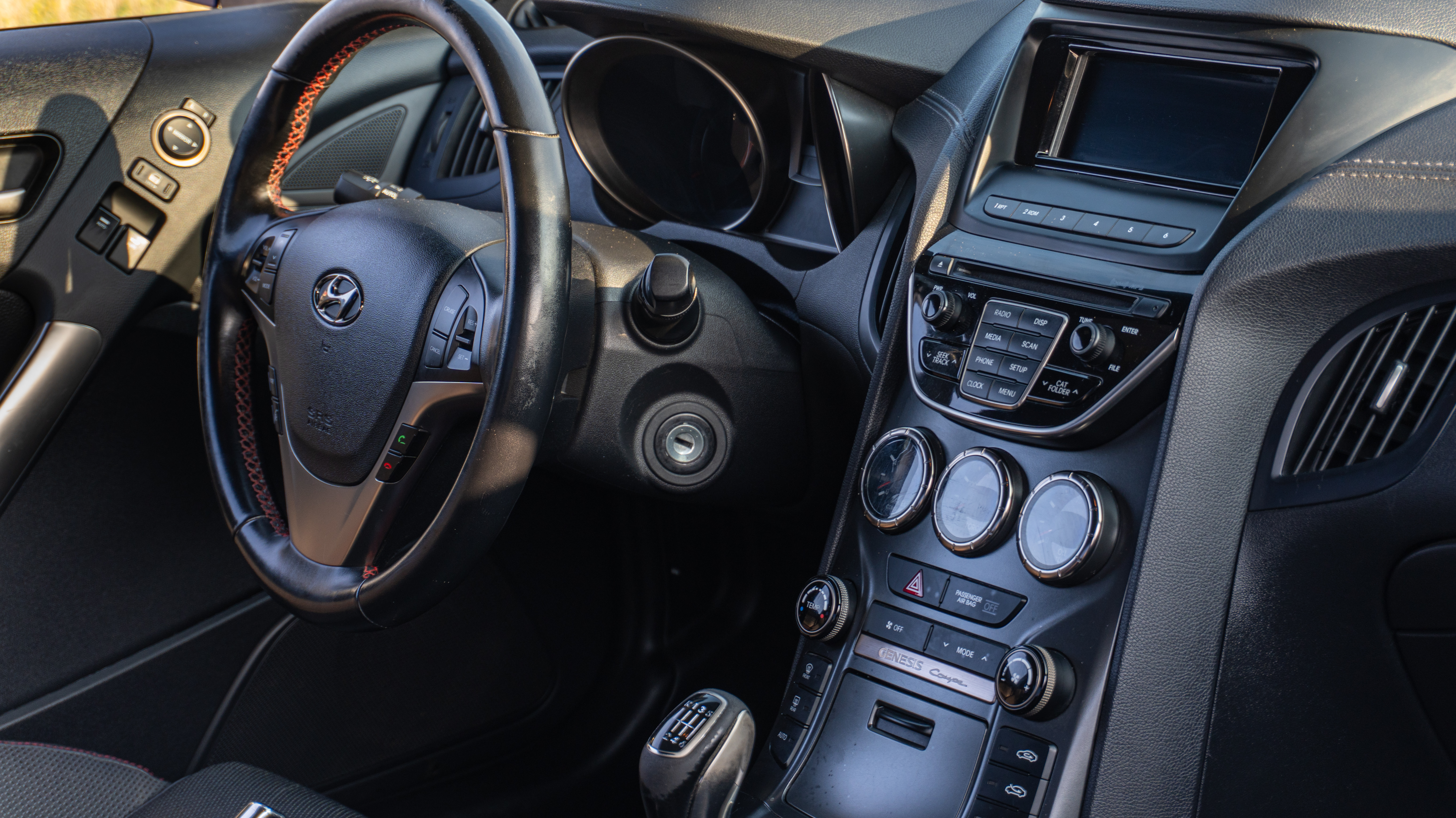 2016 Hyundai Genesis R-spec